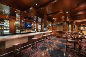 4 restaurants; breakfast, lunch, and dinner served - The Accord Metropolitan (Chennai)