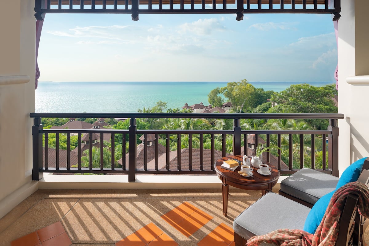 Beach/ocean view