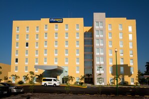 Front of property - City Express Tepatitlán (Tepatitlan de Morelos)