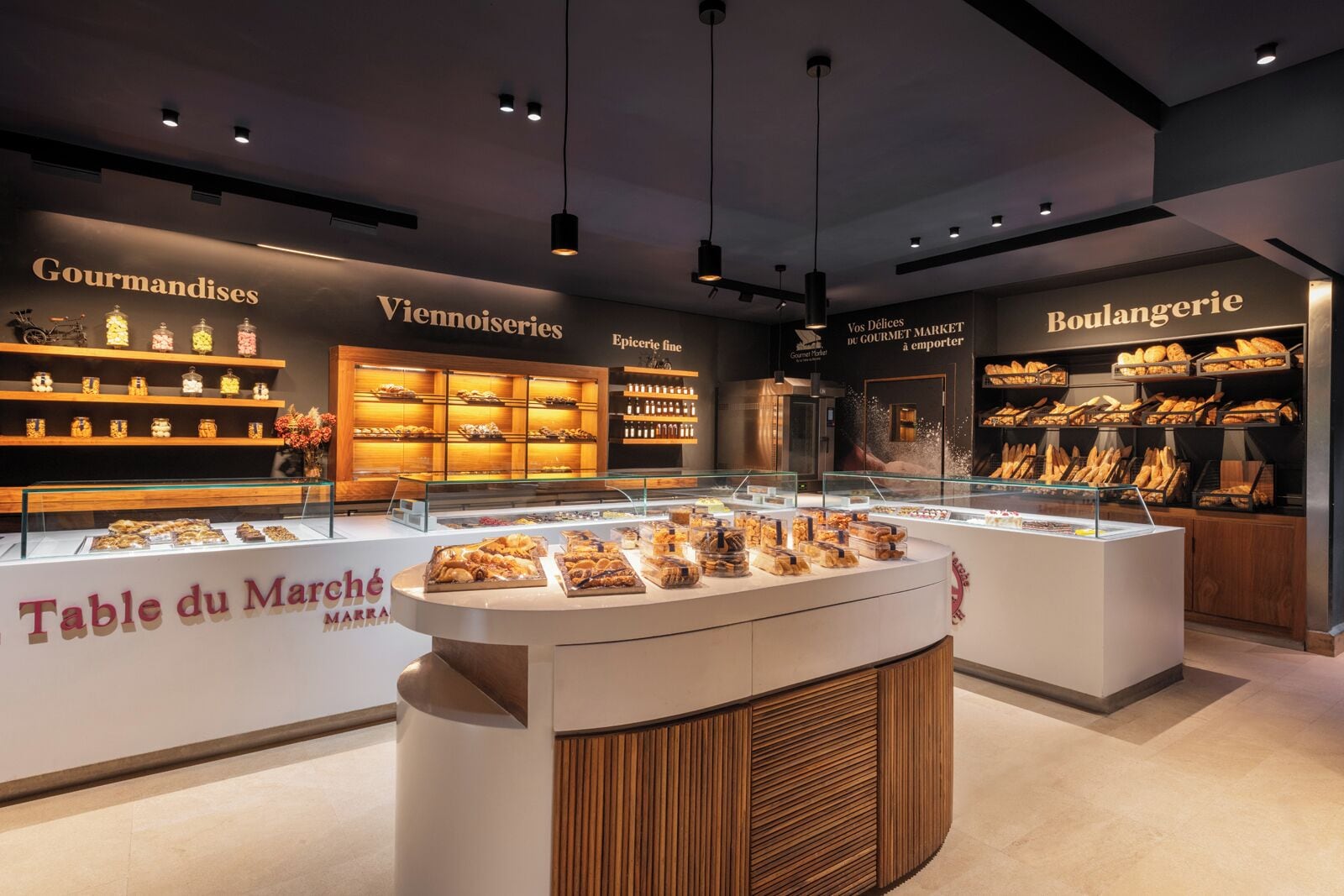 breakfast, lunch and dinner served