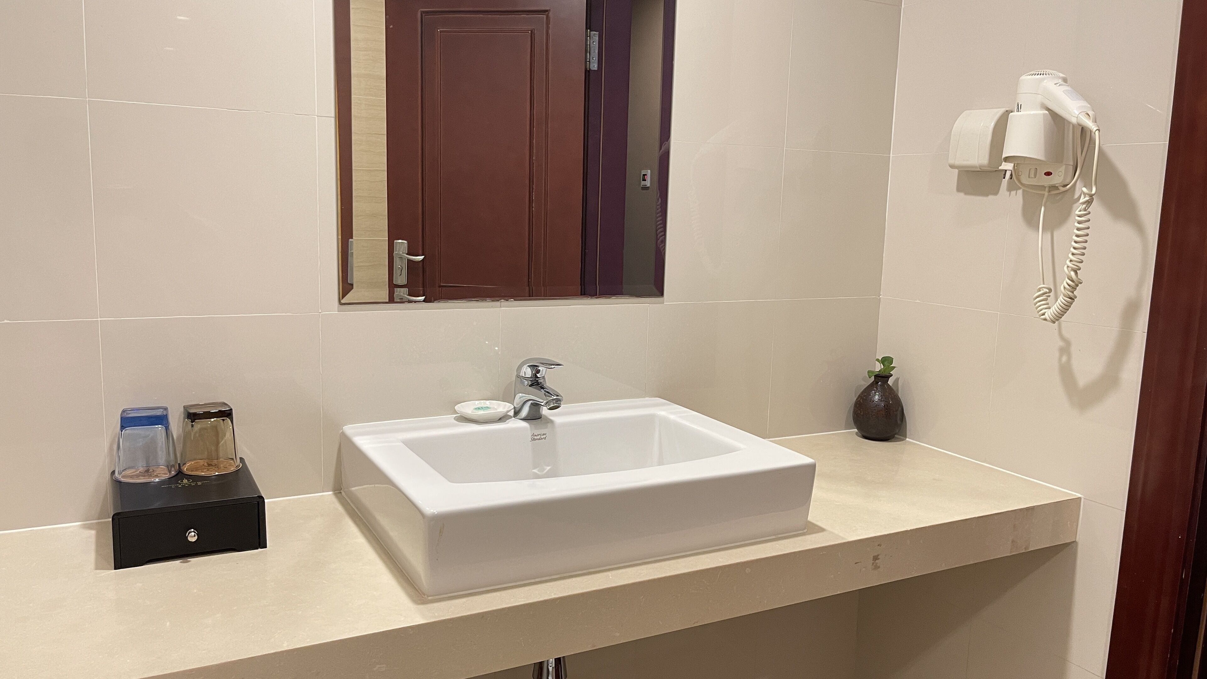Photo - Seventh Heaven Hotel
