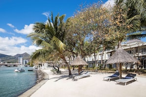 Private beach nearby, white sand, sun-loungers, beach umbrellas