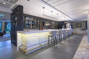 酒吧（店内）