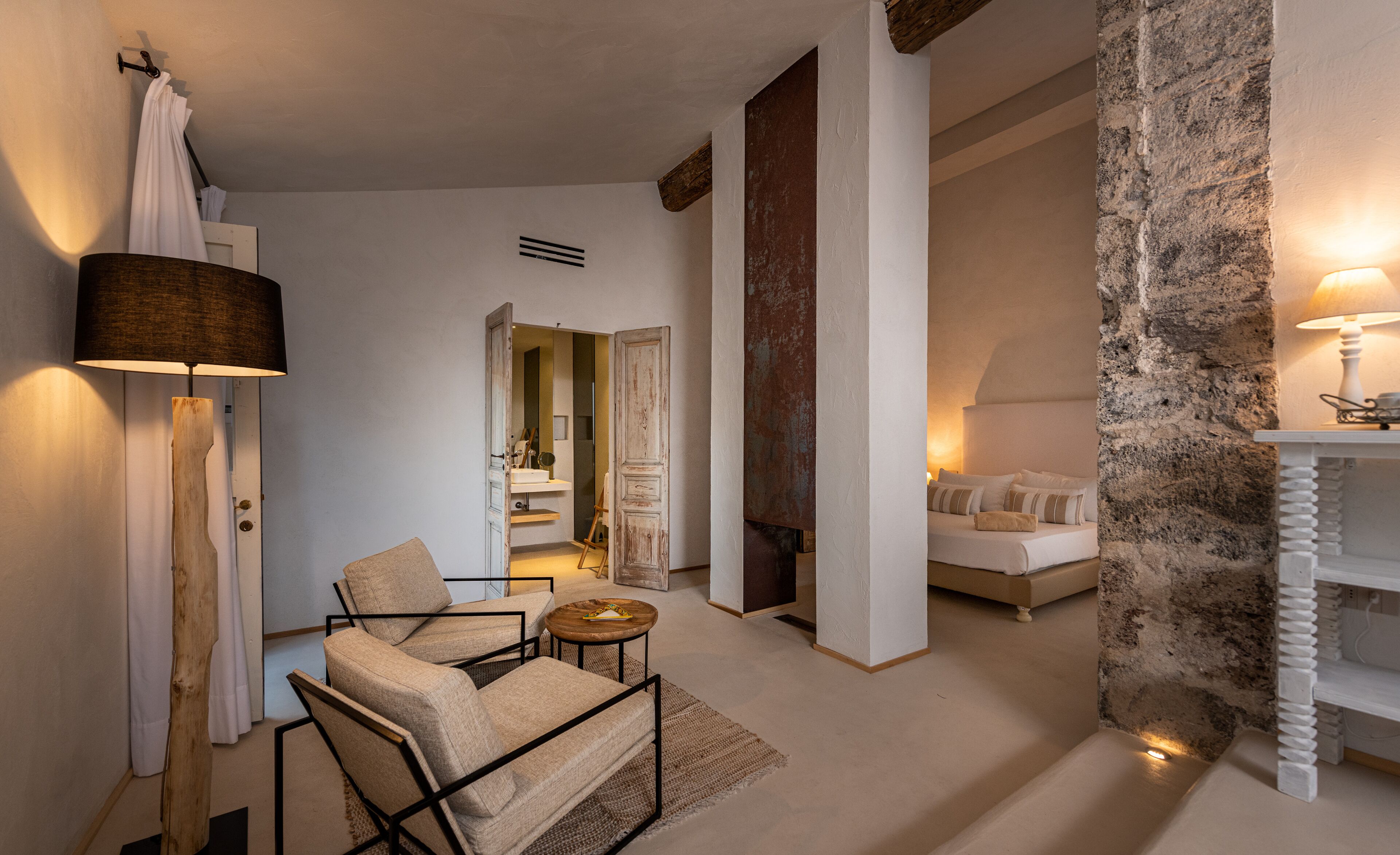 grand suite vinarium | living area | 43-inch tv with satellite channels