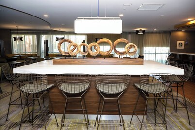 Courtyard by Marriott Toronto Brampton