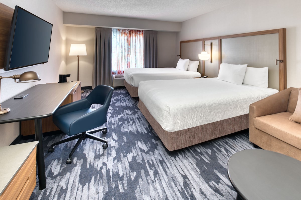 Room, Multiple Beds | Premium bedding, desk, blackout drapes, iron/ironing board