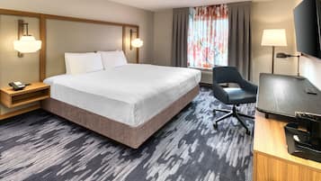 Ropa de cama de alta calidad, escritorio y cortinas blackout