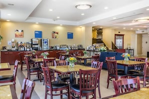 Free daily continental breakfast