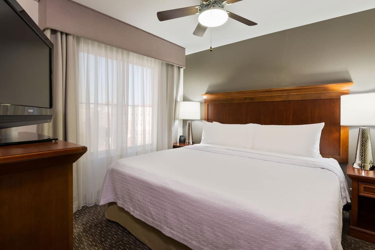 In-room safe, desk, iron/ironing board, free cribs/infant beds