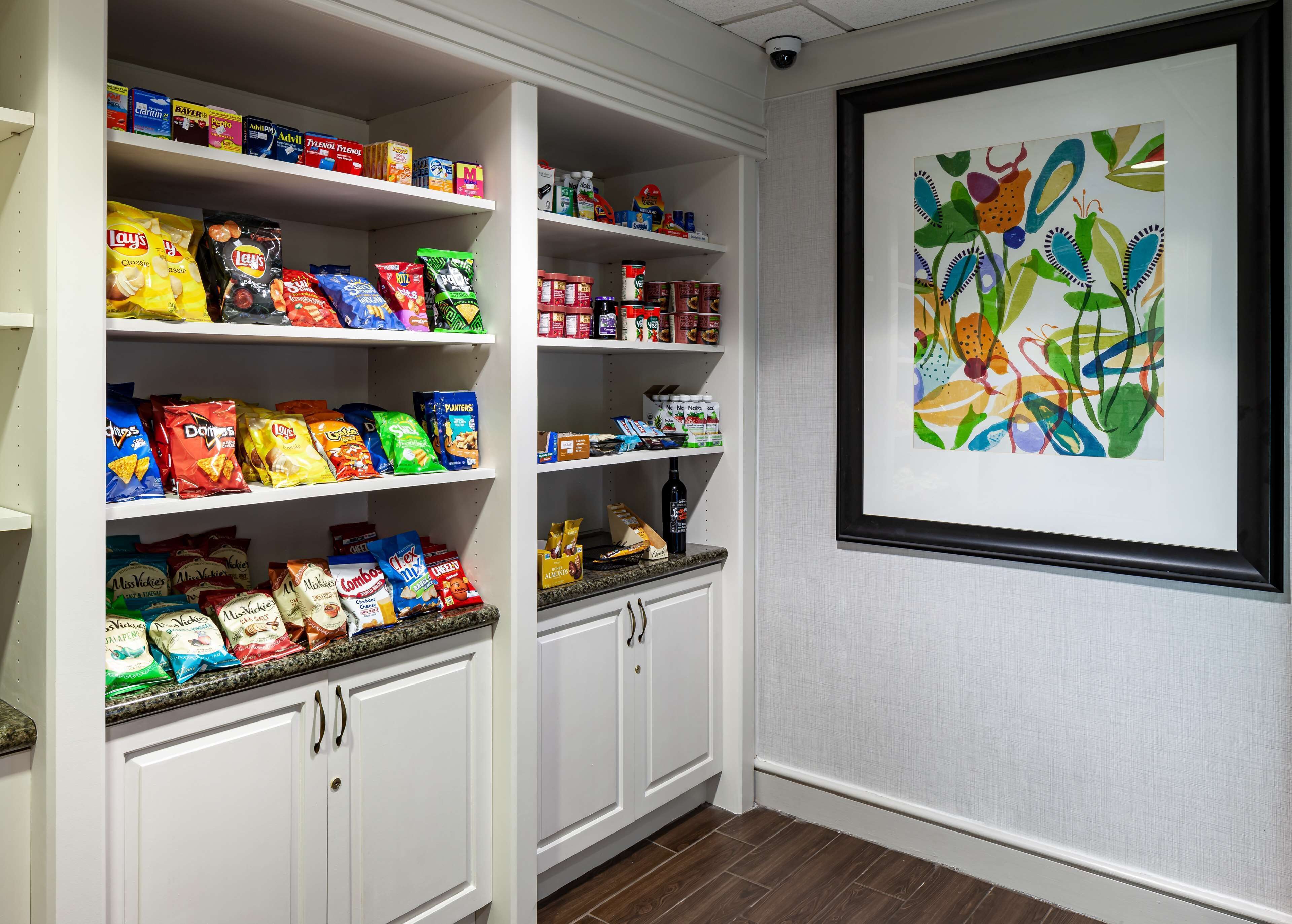 Snack bar