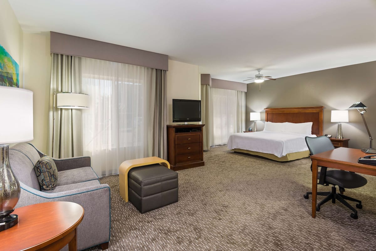 In-room safe, desk, iron/ironing board, free cribs/infant beds
