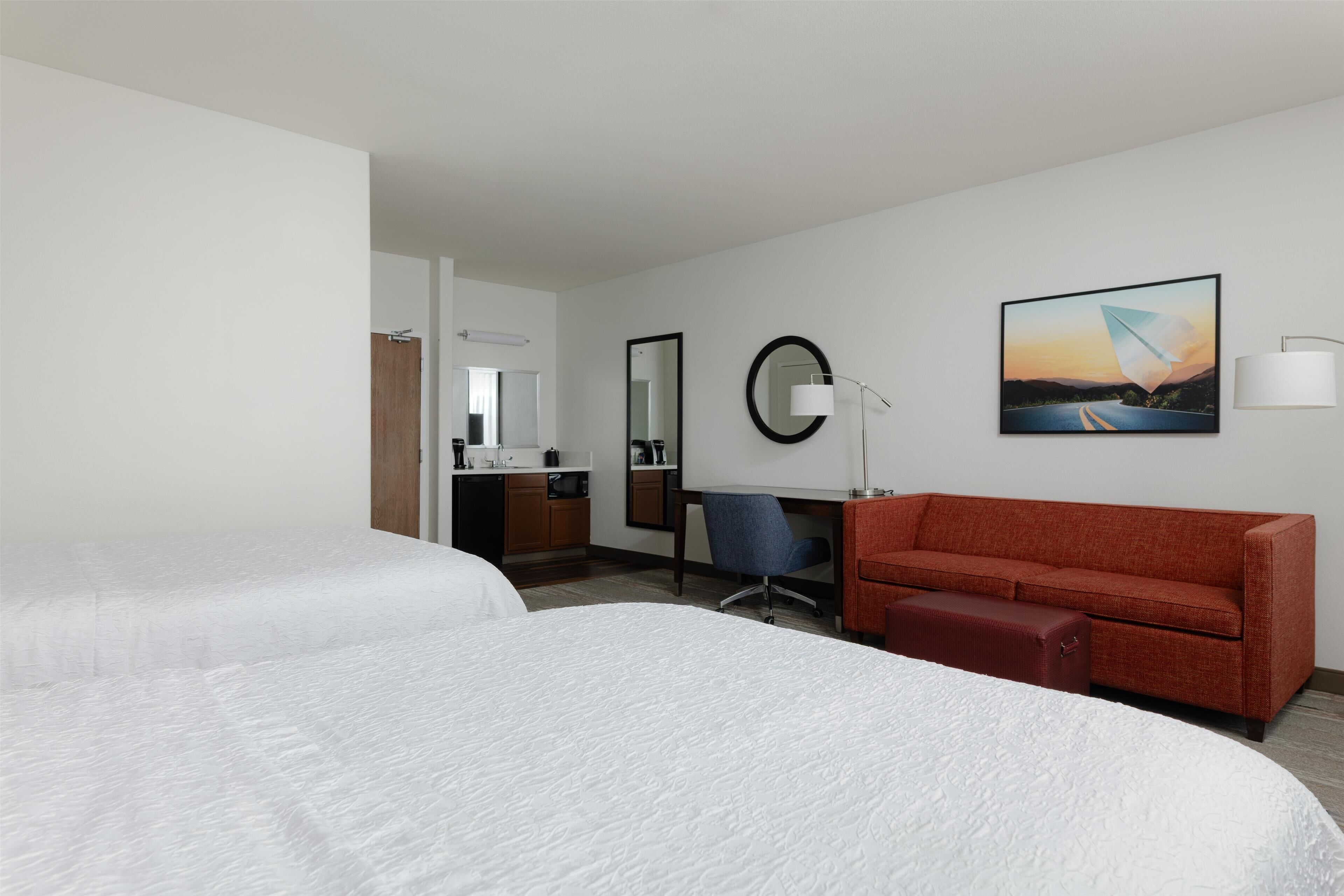 37-inch lcd tv with satellite channels, tv