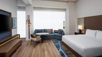 Deluxe Room, 1 King Bed | Premium bedding, down comforters, pillowtop beds, minibar