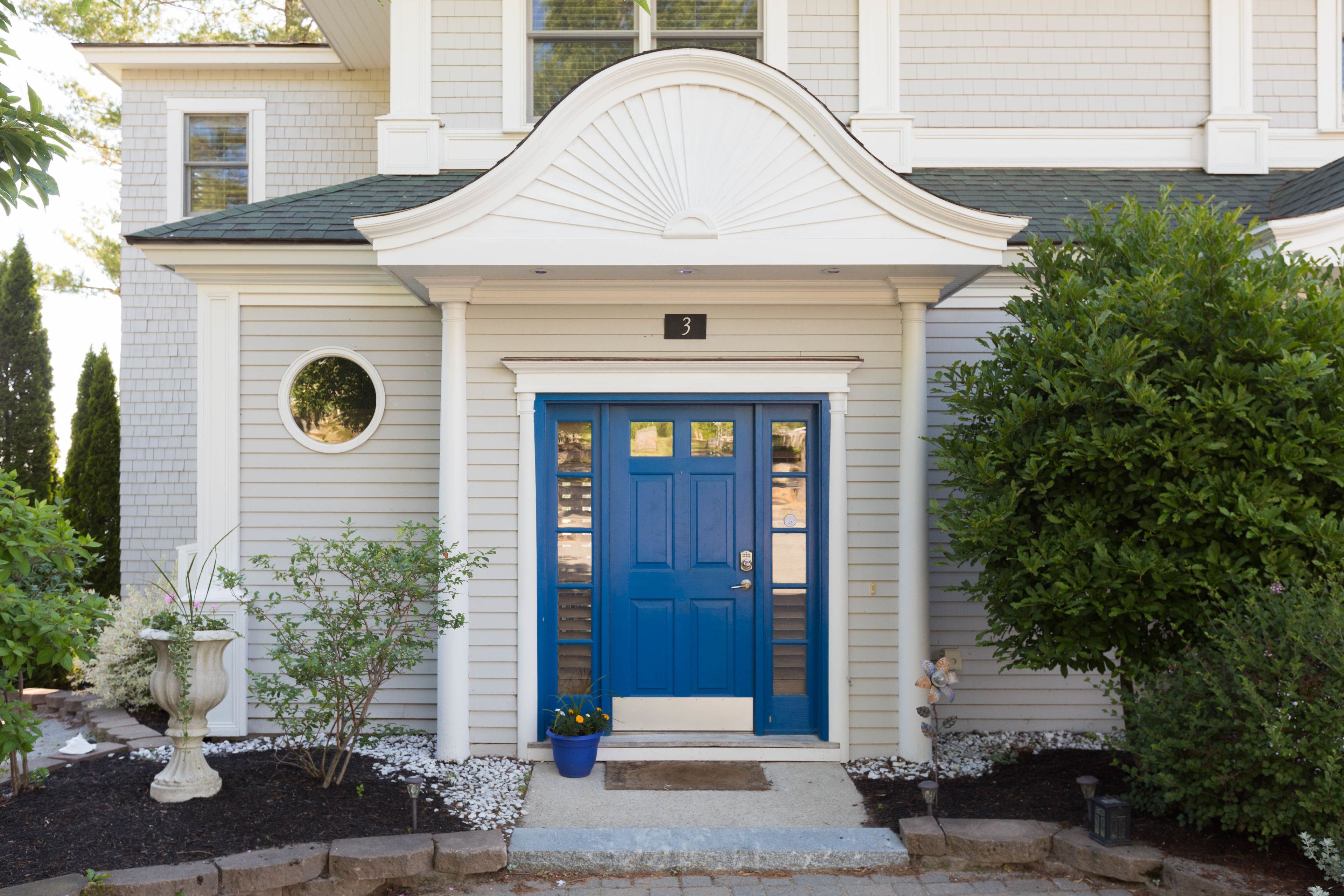 premium townhome, 3 bedrooms, kitchen, river view | egyptian cotton sheets, soundproofing, iron/ironing board, free wifi