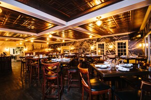 Se sirven desayunos, almuerzos y cenas