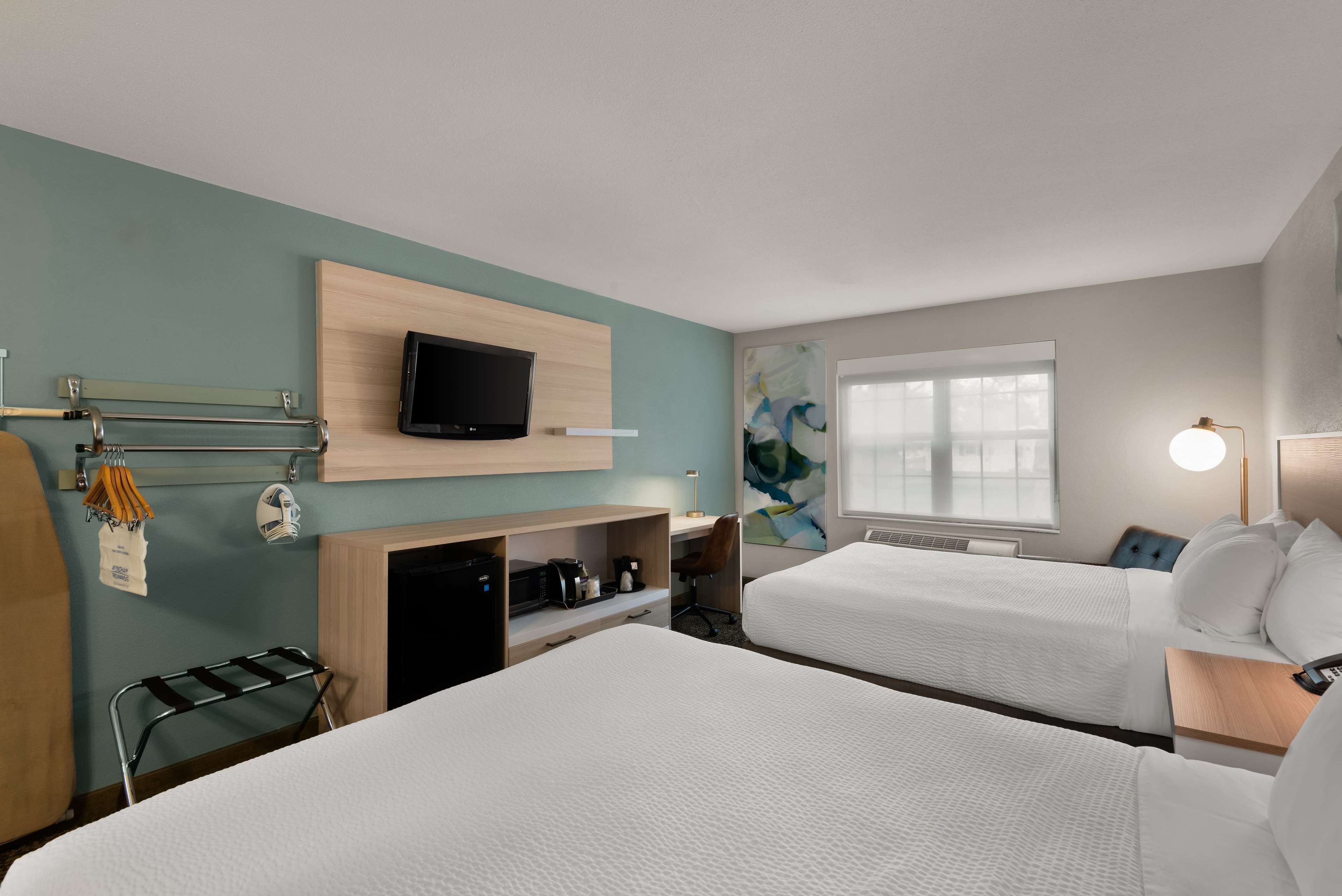 room, 2 queen beds, non smoking (mobility accessible) | hypo-allergenic bedding, pillow-top beds, desk, laptop workspace