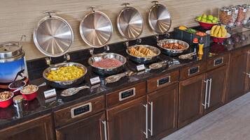 Free daily buffet breakfast