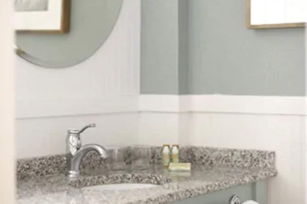 1 bedroom, in-room safe, free wifi, bed sheets