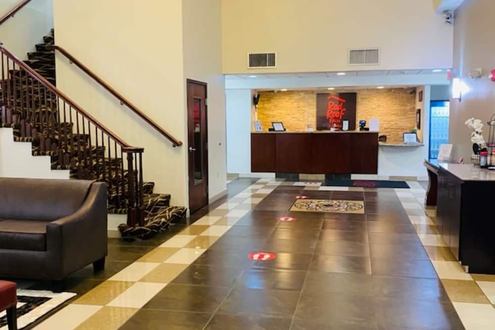 Red Roof Inn & Suites Detroit-Melvindale/ Dearborn