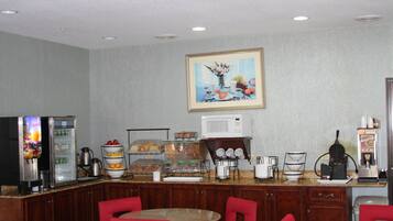 Tägliches inbegriffenes kontinentales Frühstück