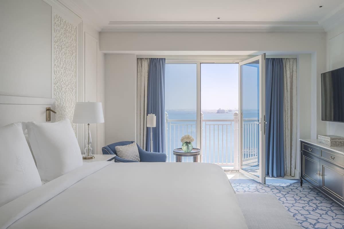 suite, 1 bedroom (ambassador) | egyptian cotton sheets, premium bedding, down duvets, pillow-top beds