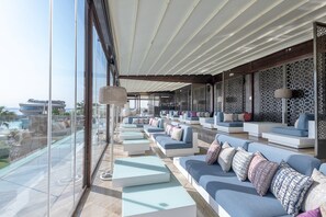 4 间餐厅，供应早餐