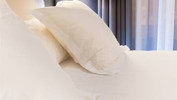 Minibar, in-room safe, WiFi (free), individually furnished