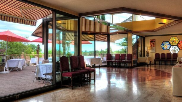 Lobby - Le Beau Site (OTTROTT)