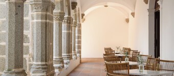 Convento do Espinheiro, Historic Hotel & Spa