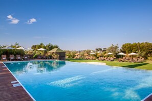 Indoor pool, outdoor pool, sun loungers