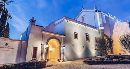 Convento do Espinheiro, Historic Hotel & Spa