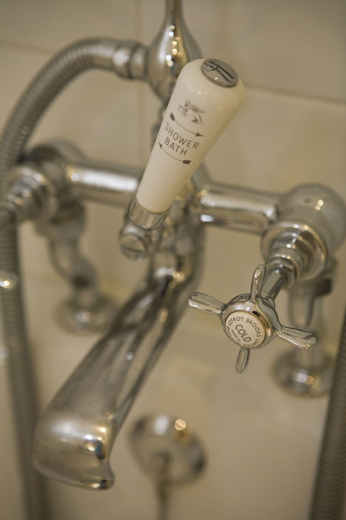 Hand-held showerhead