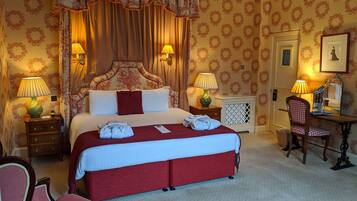 Deluxe Room, 1 King Bed