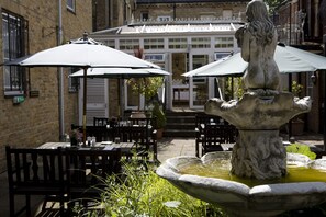 Double Room, 1 Double Bed, Courtyard Area | Terrace/patio