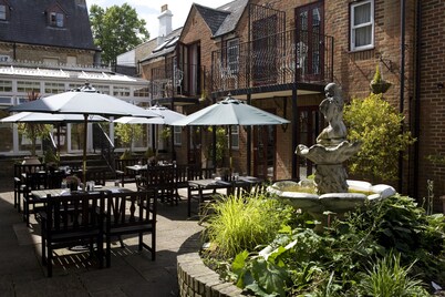 Cotswold Lodge Hotel