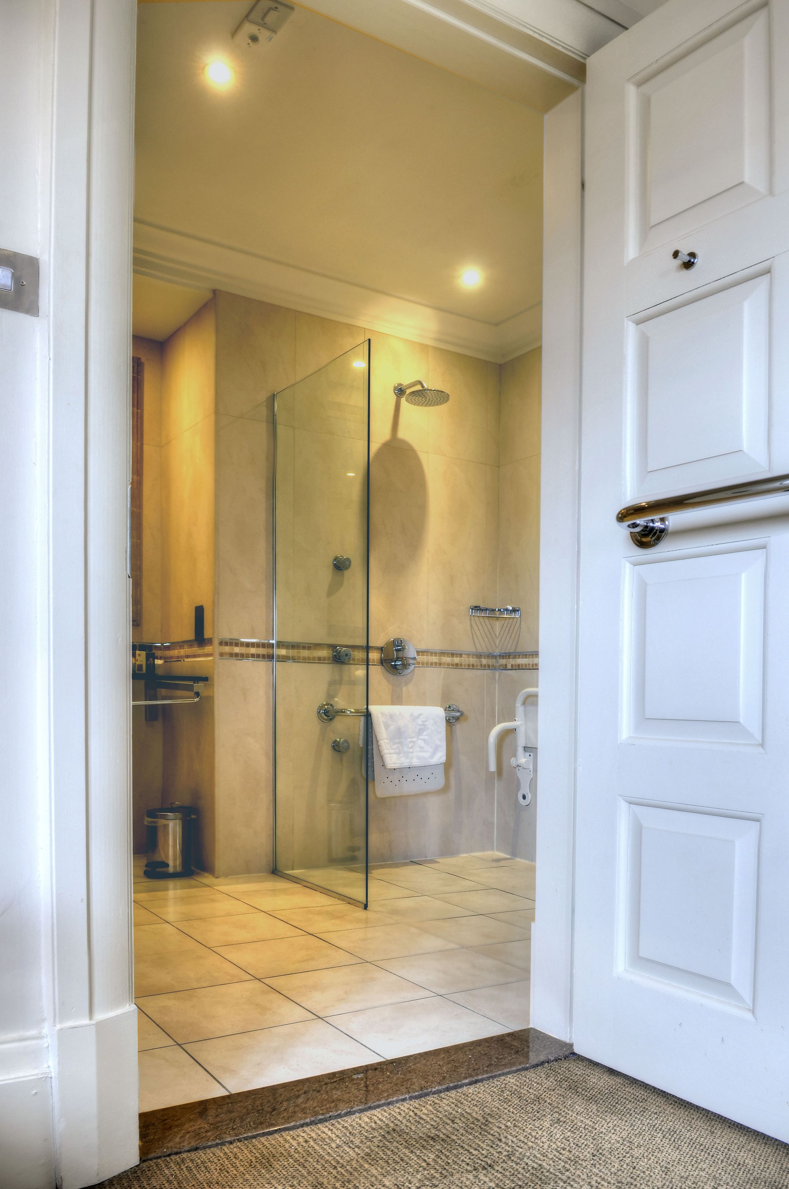 executive double room, 1 bedroom | premium bedding, select comfort beds, in-room safe, desk