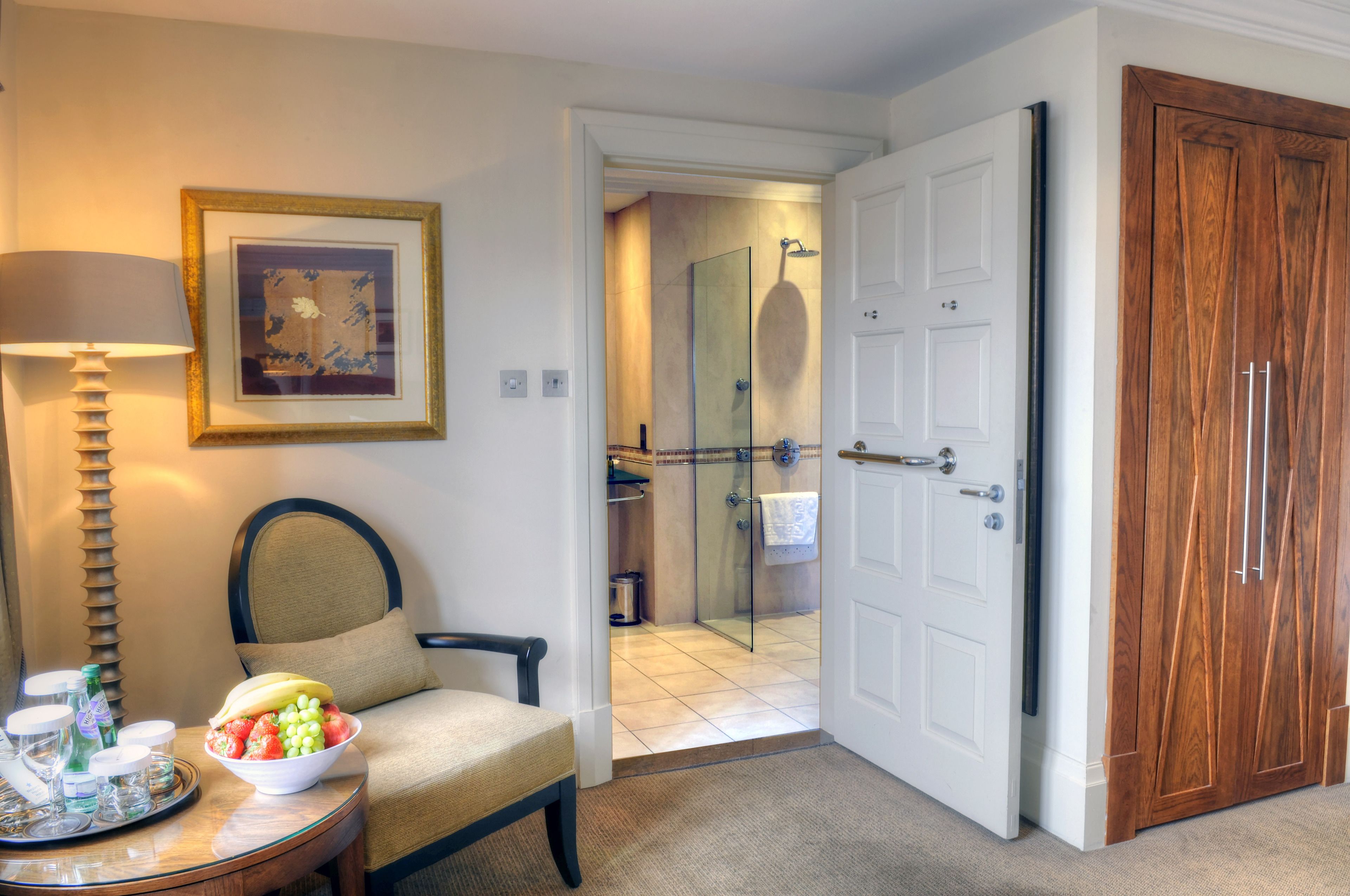 executive double room, 1 bedroom | premium bedding, select comfort beds, in-room safe, desk