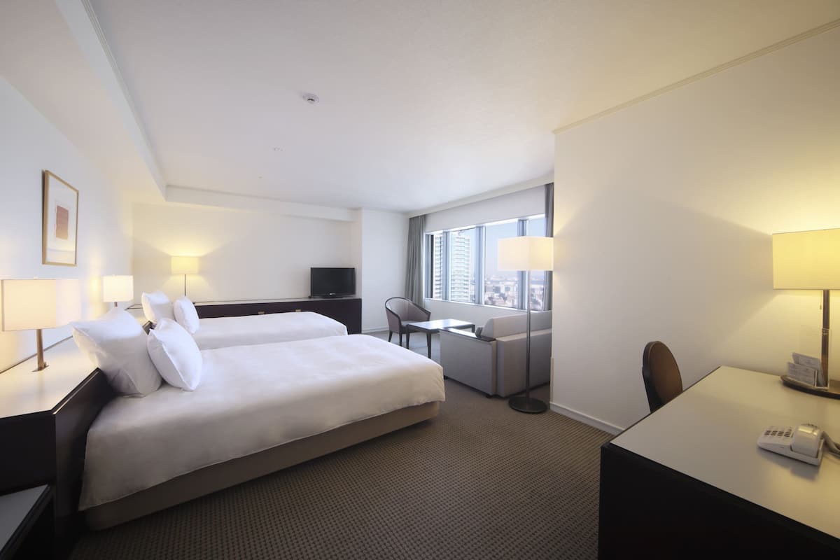 In-room safe, desk, laptop workspace, blackout drapes