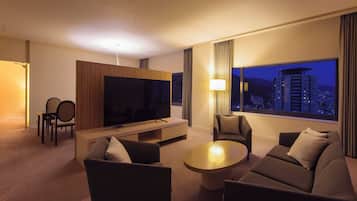1 bedroom, in-room safe, desk, laptop workspace