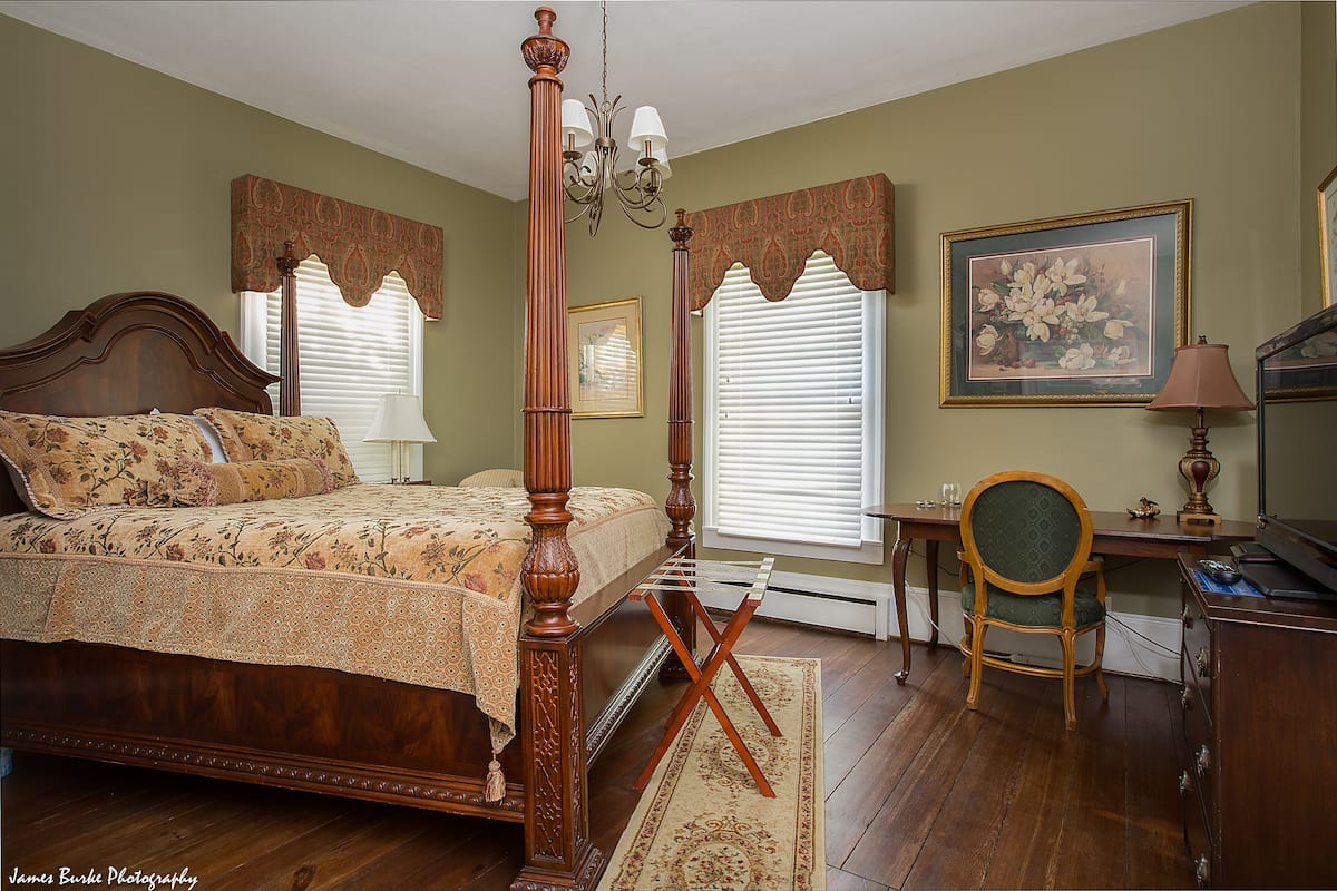 Quarto casal standard, suíte, vista para o jardim (Fern) | Roupas de cama de algodão egípcio, roupas de cama premium, escrivaninha