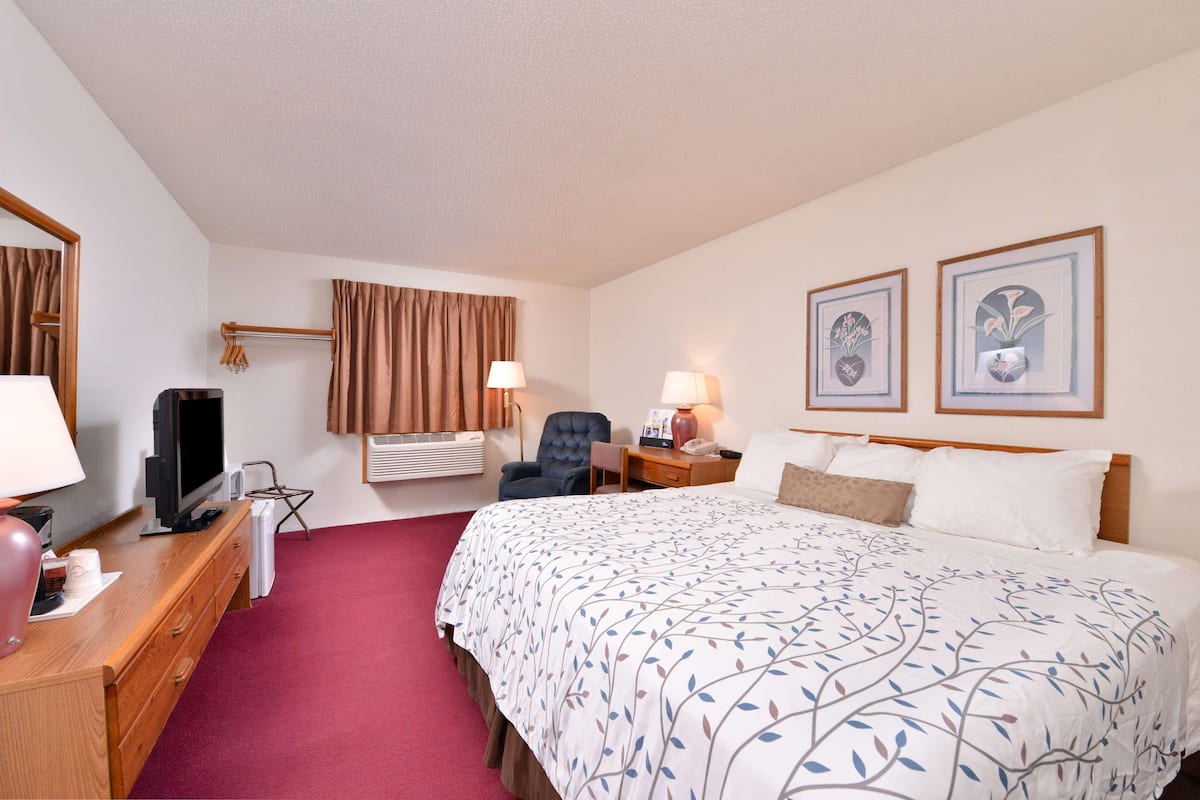 Desk, WiFi (free), alarm clocks, bed sheets
