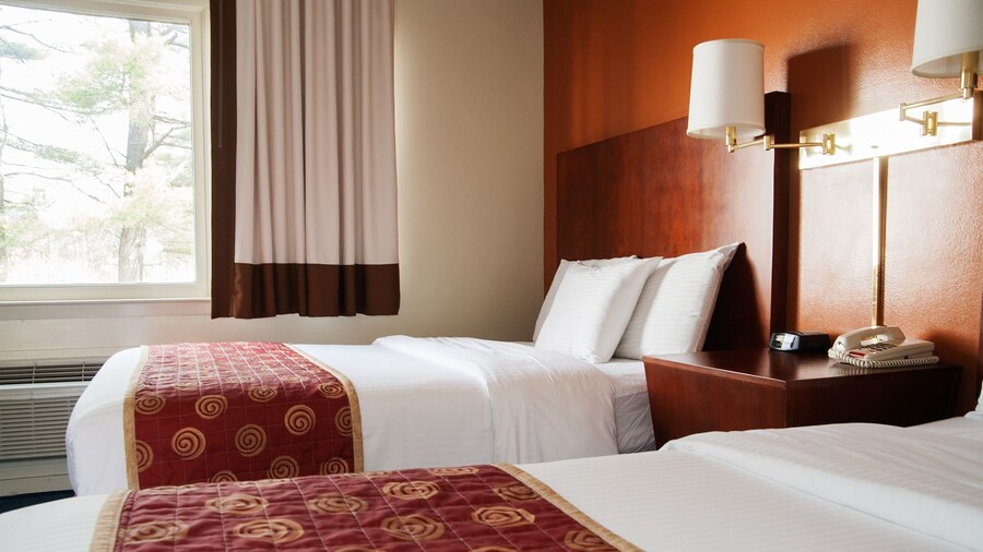 Red Carpet Inn & Suites