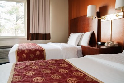 Red Carpet Inn & Suites