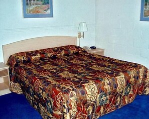 Standard Room, 1 King Bed