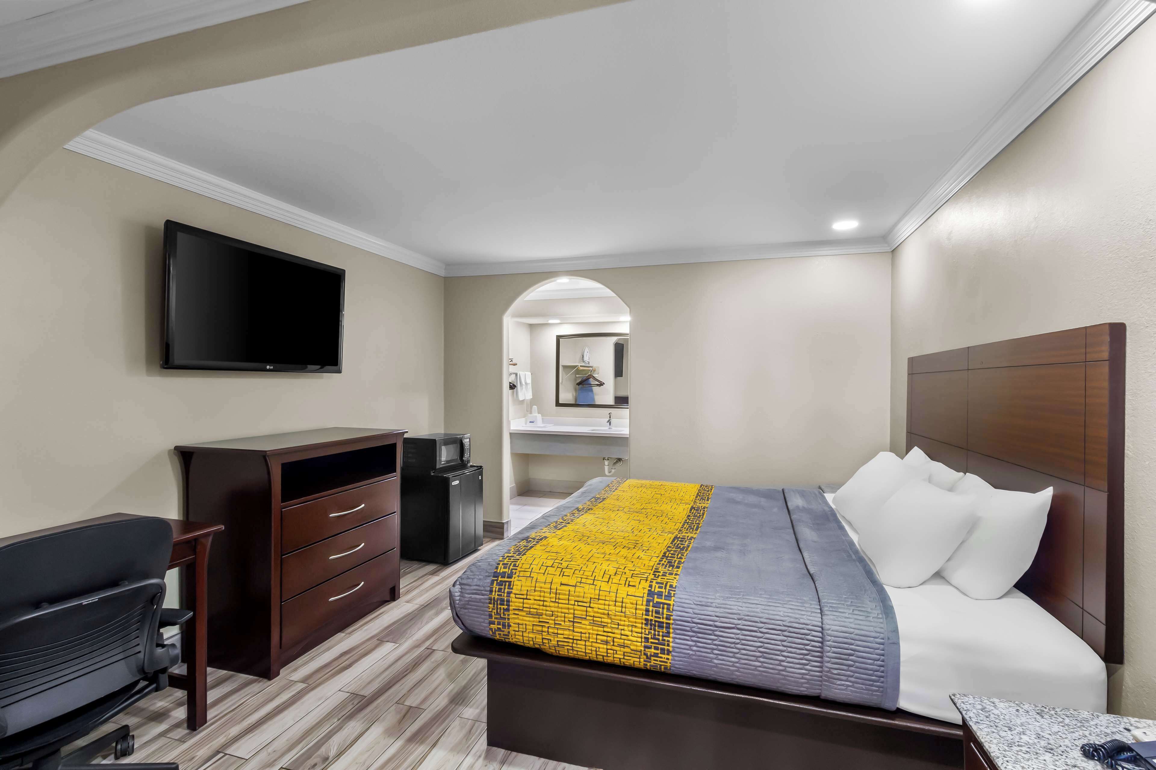 Foto - Americas Best Value Inn Houston Heights at I-45