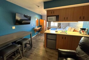 Premium bedding, desk, blackout drapes, iron/ironing board - Microtel Inn & Suites by Wyndham Tomah (Tomah)