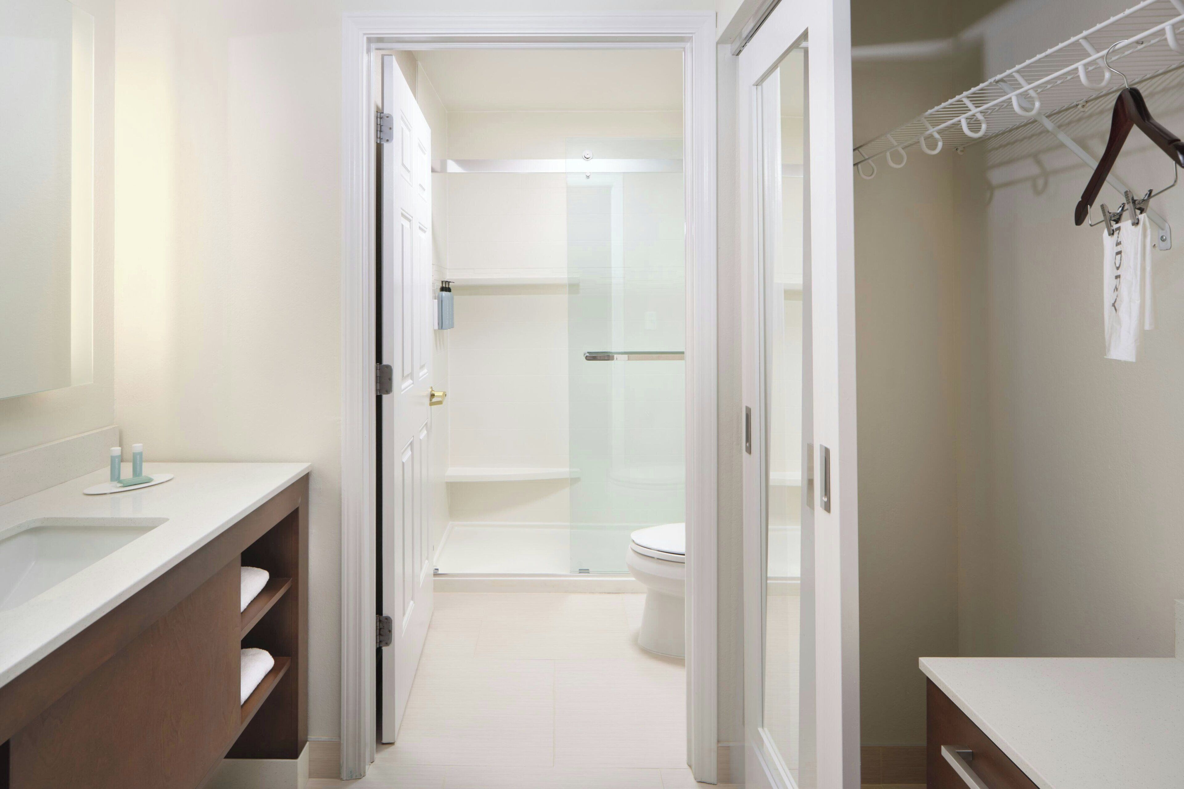 combined shower/bathtub, free toiletries, hair dryer, towels