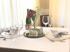 包含每日全套早餐