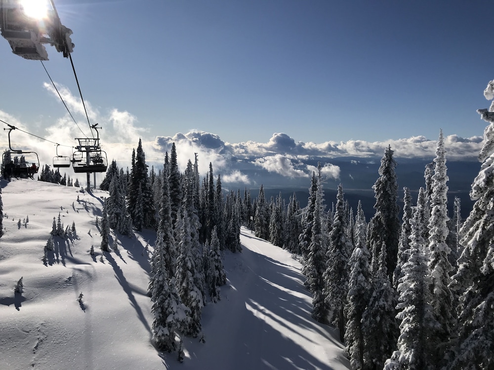 Good Medicine Lodge by null