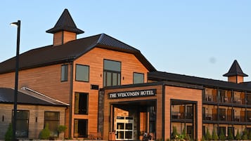 المنشأة من الخارج